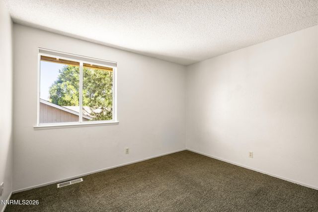 2152 Wabash Circle, Sparks, NV 89434