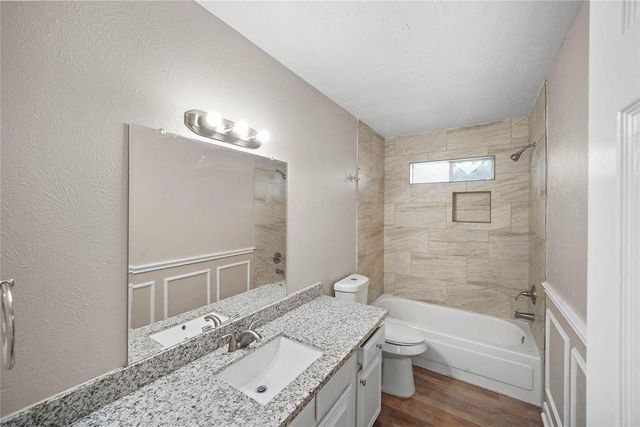 1606 Stone Lake Drive, Missouri City, TX 77489