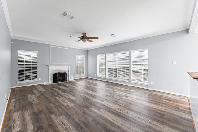 1911 Triple Mast Circle, League City, TX 77573