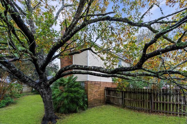 1911 Triple Mast Circle, League City, TX 77573