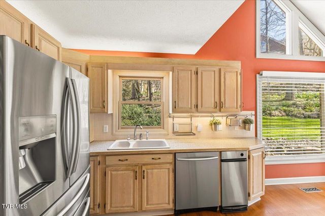 1801 Bramblewood Drive, Kingsport, TN 37660