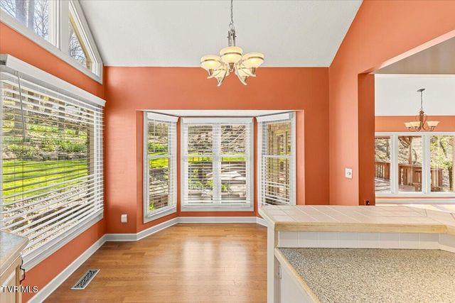 1801 Bramblewood Drive, Kingsport, TN 37660