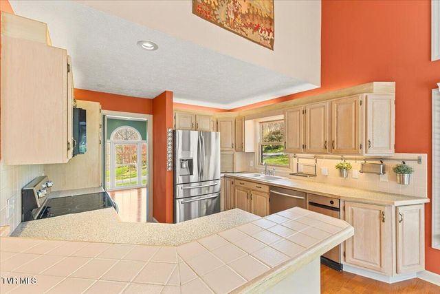 1801 Bramblewood Drive, Kingsport, TN 37660