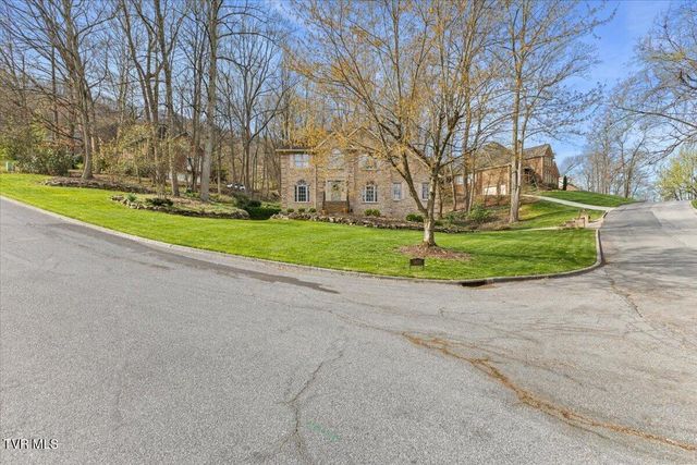 1801 Bramblewood Drive, Kingsport, TN 37660