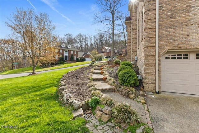 1801 Bramblewood Drive, Kingsport, TN 37660