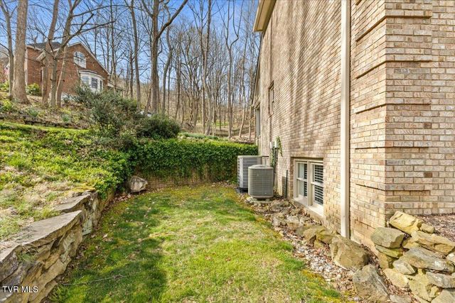 1801 Bramblewood Drive, Kingsport, TN 37660