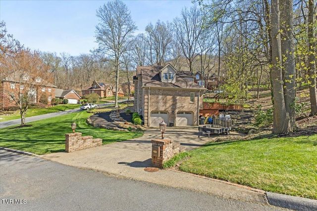 1801 Bramblewood Drive, Kingsport, TN 37660