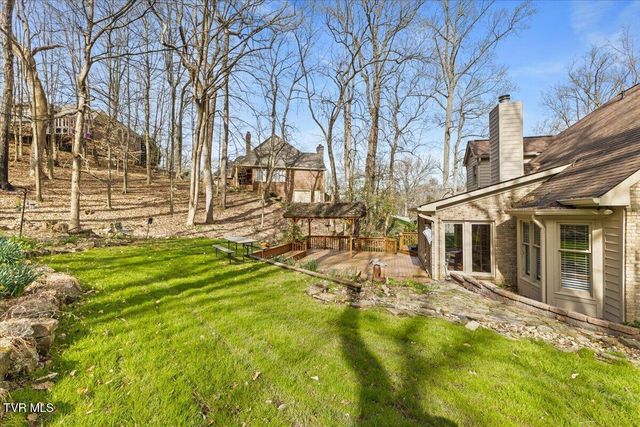 1801 Bramblewood Drive, Kingsport, TN 37660