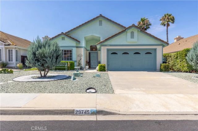29745 Via Las Chacras, Temecula, CA 92591