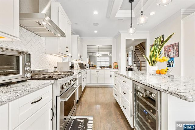 6 Marion Avenue B, Cliffside Park, NJ 07010