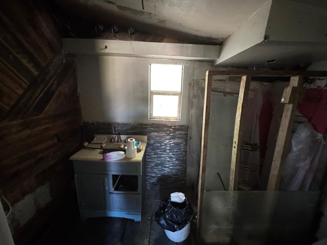 843 N Lafayette Avenue, Fresno, CA 93728