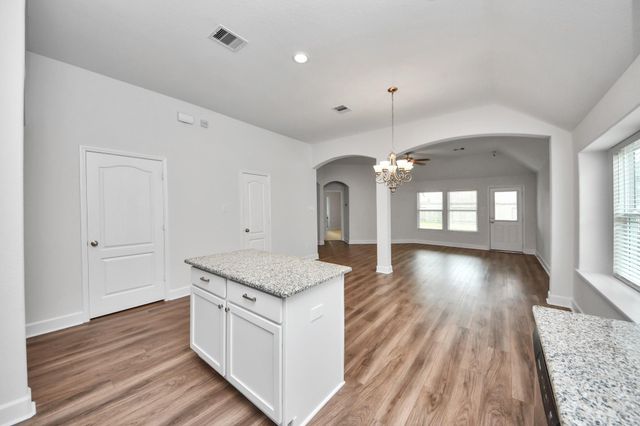 1614 Diamond Mountain Drive, Rosharon, TX 77583