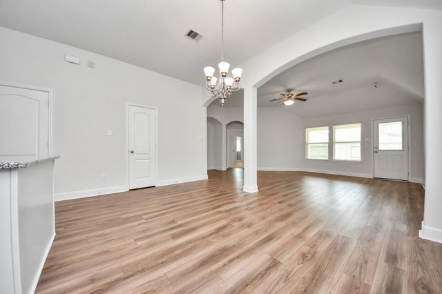 1614 Diamond Mountain Drive, Rosharon, TX 77583