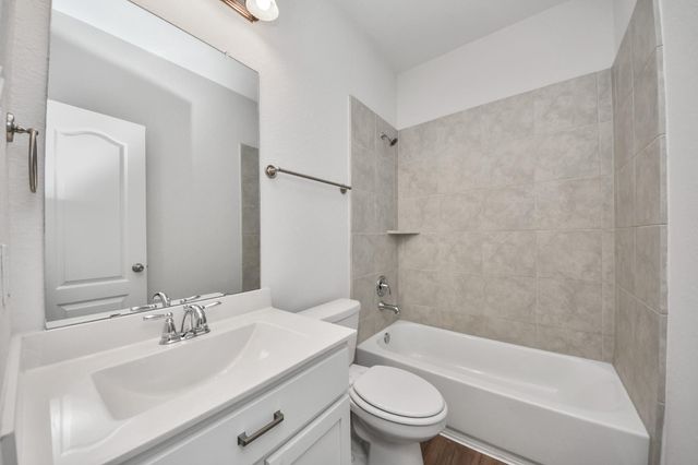 1614 Diamond Mountain Drive, Rosharon, TX 77583