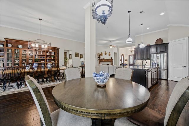 127 Mountain Laurel Drive, Montgomery, TX 77316