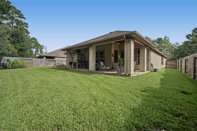 127 Mountain Laurel Drive, Montgomery, TX 77316