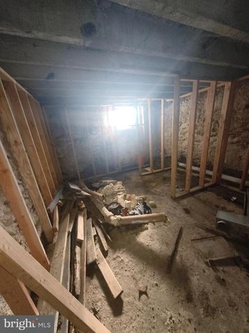 1641 W TORONTO ST, Philadelphia, PA 19132