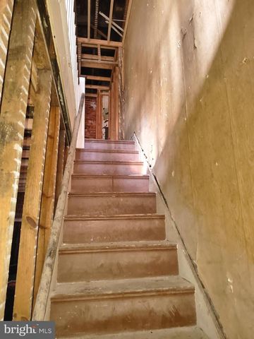 1641 W TORONTO ST, Philadelphia, PA 19132