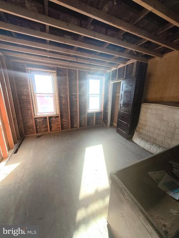 1641 W TORONTO ST, Philadelphia, PA 19132