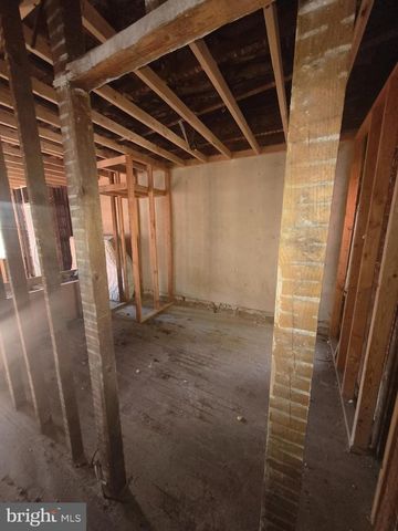 1641 W TORONTO ST, Philadelphia, PA 19132