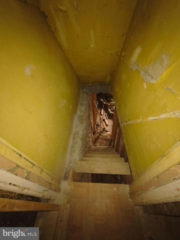 1641 W TORONTO ST, Philadelphia, PA 19132