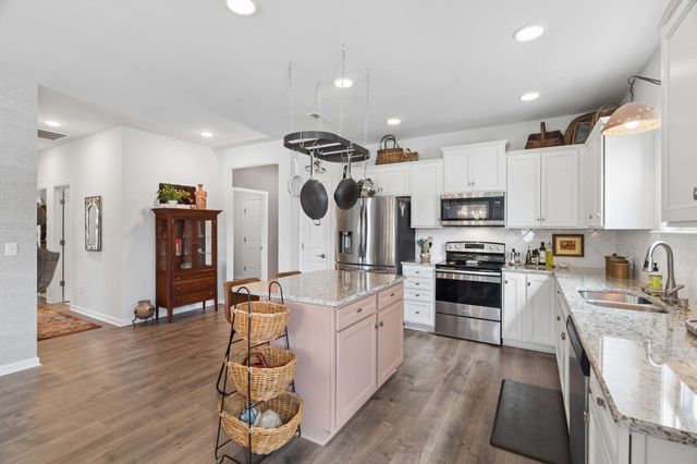 3005 Bishop Ln, Columbia, TN 38401