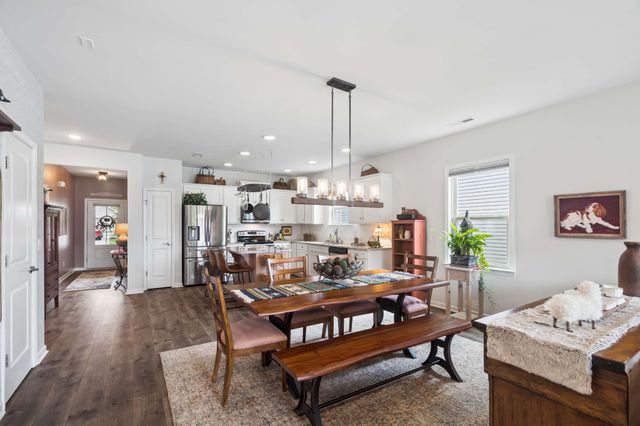 3005 Bishop Ln, Columbia, TN 38401