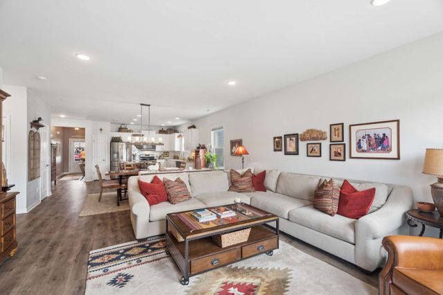 3005 Bishop Ln, Columbia, TN 38401