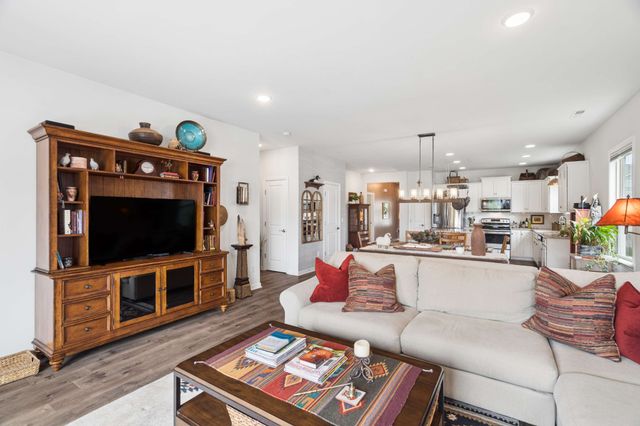 3005 Bishop Ln, Columbia, TN 38401
