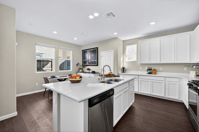 4264 Emerald Gate Ln, Folsom, CA 95630