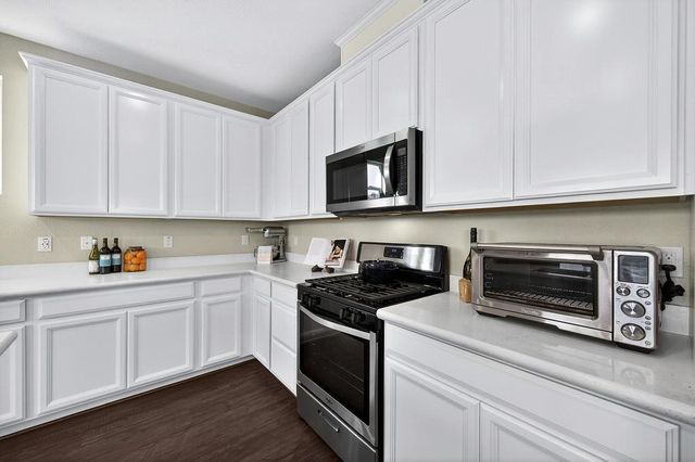 4264 Emerald Gate Ln, Folsom, CA 95630