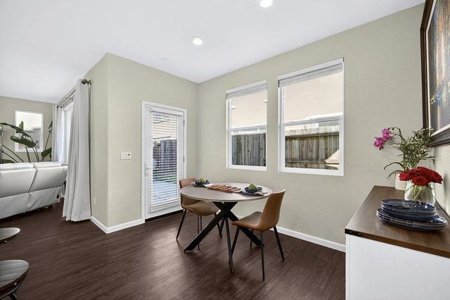 4264 Emerald Gate Ln, Folsom, CA 95630