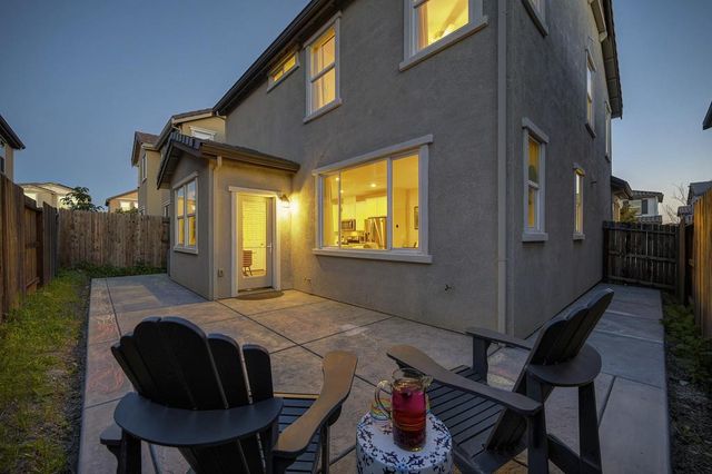 4264 Emerald Gate Ln, Folsom, CA 95630