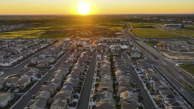 4264 Emerald Gate Ln, Folsom, CA 95630