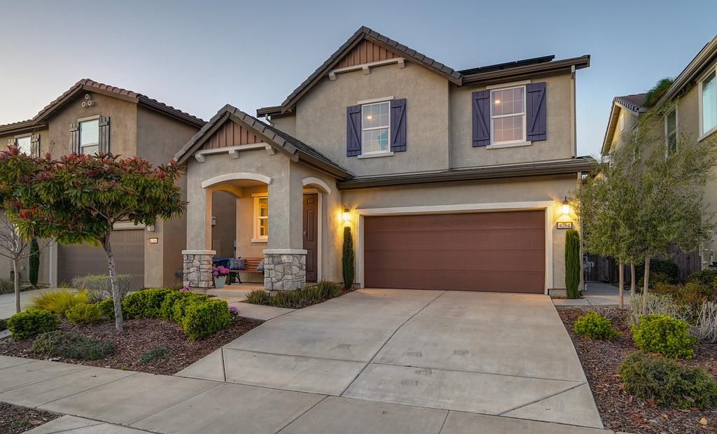 4264 Emerald Gate Ln, Folsom, CA 95630