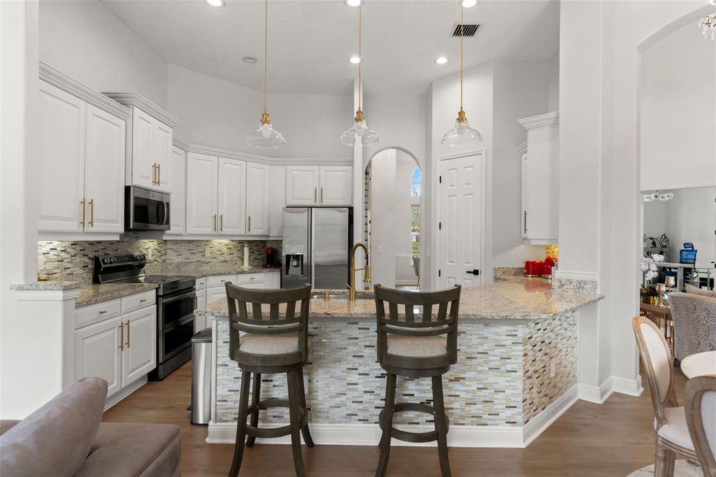 Image 21 of property listing at 8412 DUNHAM STATION DRIVE, Tampa, FL 33647