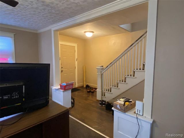 75 Green Street, Pontiac, MI 48341