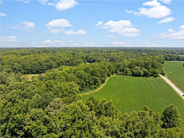 21418 Tan RD, Smithfield, VA 23430