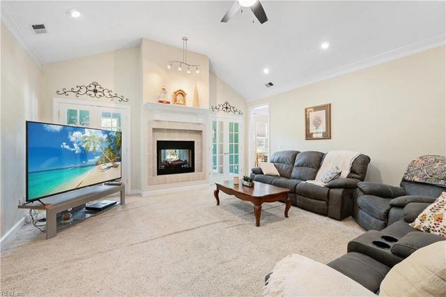 21418 Tan RD, Smithfield, VA 23430