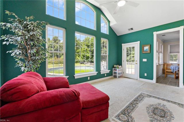 21418 Tan RD, Smithfield, VA 23430