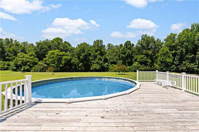 21418 Tan RD, Smithfield, VA 23430