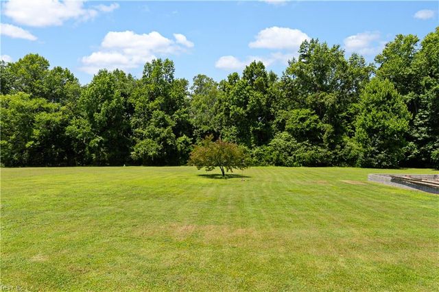 21418 Tan RD, Smithfield, VA 23430