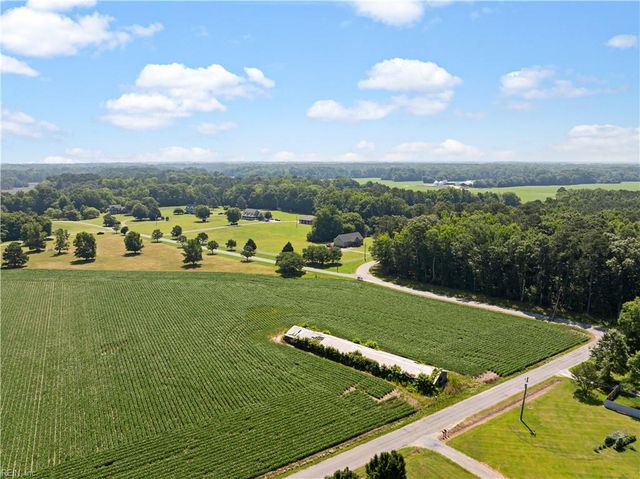 21418 Tan RD, Smithfield, VA 23430