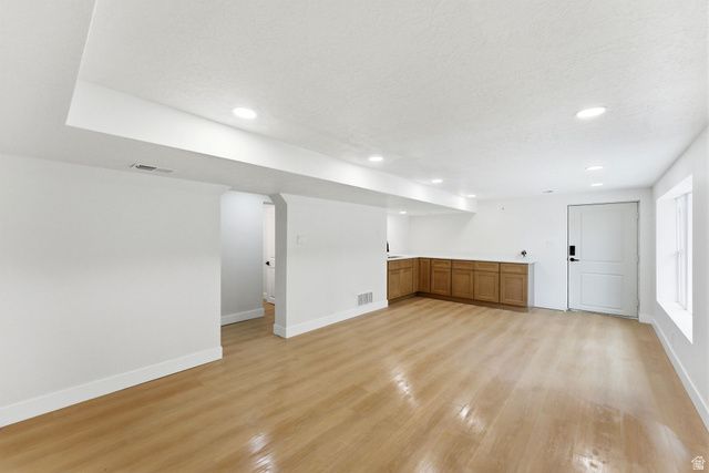 4215 S HOLLADAY BLVD, Holladay, UT 84124