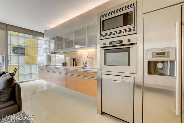 3722 South Las Vegas Boulevard 1010, Las Vegas, NV 89158