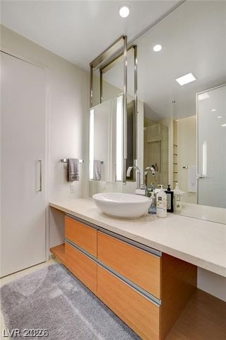 3722 South Las Vegas Boulevard 1010, Las Vegas, NV 89158