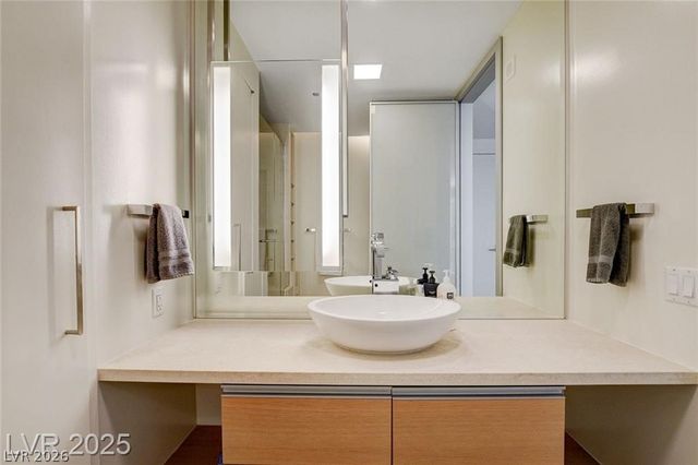 3722 South Las Vegas Boulevard 1010, Las Vegas, NV 89158