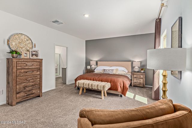 8682 W Prairie Acacia Drive, Marana, AZ 85653