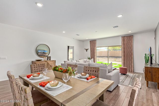 8682 W Prairie Acacia Drive, Marana, AZ 85653