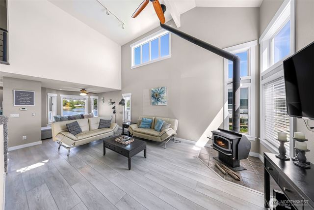 4431 Saltspring Drive, Ferndale, WA 98248